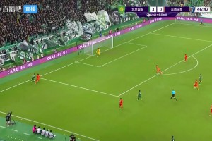 這狀態(tài)被摁在替補席??！張玉寧邊路生吃對手強行抹進禁區(qū)打門