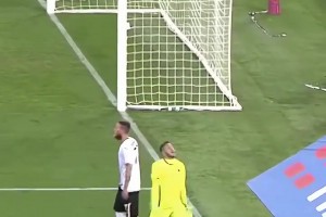 玉昆球迷：兄弟們，不是我吐槽裁判，你們看看這個球