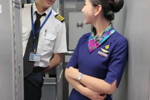 好美啊??！云南空姐賽前為玉昆隊(duì)加油