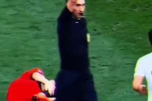 泰山最大克星??！麥麥提江執(zhí)法泰山3勝2平6負并有3張直紅