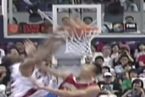 暴力魔獸??！看看22歲霍華德在國(guó)家隊(duì)是怎么打球的，天賦都溢出了