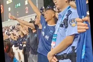 還得繃著！蘇超輔警大哥：這班是一天都不想上了??