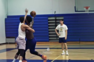 恩比德參加全明星單挑賽，你就說誰能防??？