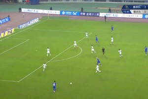 殺瘋了 ！南京再進球，比分擴大為4-0