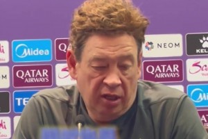 申花亞冠賽前發(fā)布會，斯盧茨基喊話:”要為中超聯(lián)賽而戰(zhàn)！“