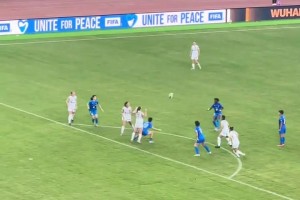 女冠杯武漢女足絕殺！現(xiàn)場(chǎng)感受絕殺時(shí)刻