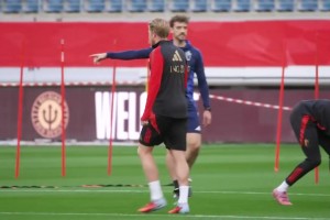 比利時(shí)國(guó)家隊(duì)在根特備戰(zhàn)北馬其頓的比賽！