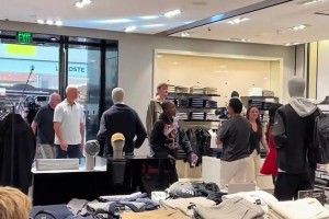 弗拉格：眾目睽睽之下，買太便宜的東西不行??