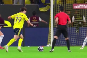 降維打擊橫掃沙特聯(lián)！菲利克斯再度戴帽，5場8球領(lǐng)跑射手榜