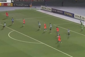 太振奮人心了！名場(chǎng)面：克雷桑天神下凡助泰山隊(duì)晉級(jí)！