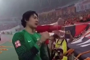 ??王大雷：雖然上港是強隊，但沒人能在大球場踩在我們肩膀上