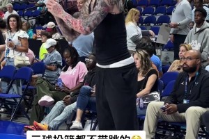 今天比賽狂砍38+13+13！三球怎么看起來又強(qiáng)又弱的