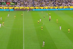 半場補(bǔ)時(shí)奧亞爾小角度破門，吉達(dá)聯(lián)合再下一城