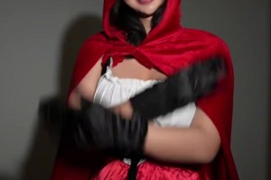 快生了吧？??張曼源曬手勢舞視頻：胖的我扭兩下都氣喘吁吁