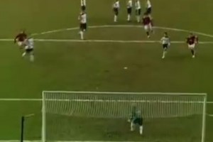 恐怖如斯！C羅電梯落葉球高光精華！這個角度純粹視覺的享受！