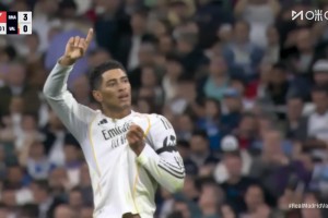 貝皇漸入佳境！巴爾韋德長(zhǎng)傳，貝林厄姆內(nèi)切晃開防守遠(yuǎn)射破門！