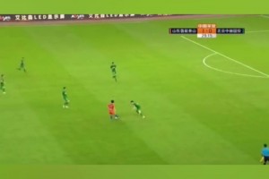 神級(jí)助攻！蒿俊閔人球分過(guò)傳給三秒后的自己！