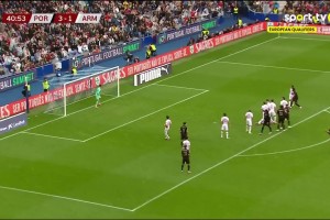 圓月彎刀！內(nèi)維斯任意球直掛死角，葡萄牙4-1領先亞美尼亞