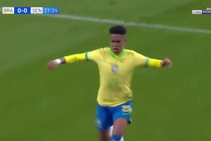 天才少年！18歲埃斯特旺禁區(qū)內(nèi)勁射破門！巴西1-0領(lǐng)先塞內(nèi)加爾！