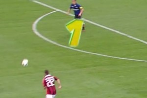 國(guó)米官推：需要強(qiáng)調(diào)的是，薩隊(duì)這次暴力沖擊發(fā)生在80分鐘以后??