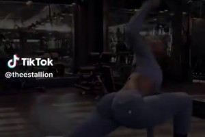 她是真能說！克萊女友馬冬梅的日常健身！暴力身材也得努力維持~