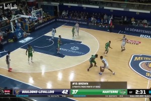 每一球都讓人嘆為觀止！文班當(dāng)年在法甲的十佳球！外形怪物！