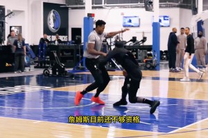 歐文：NBA現(xiàn)役一對一能擊敗我的不超過3個人，詹姆斯還不夠資格